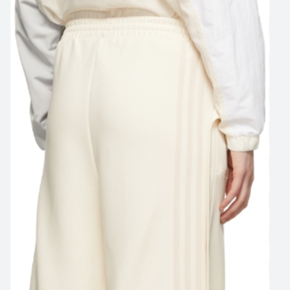 Brand New Adidas ADICOLOR CLEAN CLASSICS PANTS - Picture 15 of 16